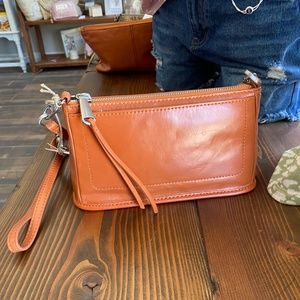 NWT Cadence Crossbody in  Amber